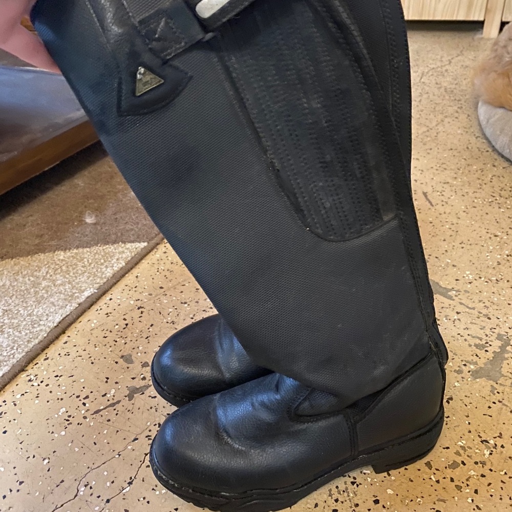 Mountain horse winter boots size 7
